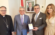 صفير يكرّم سفير لبنان في كندا: اللبناني لا يحبّ الفشل أو الانحناء