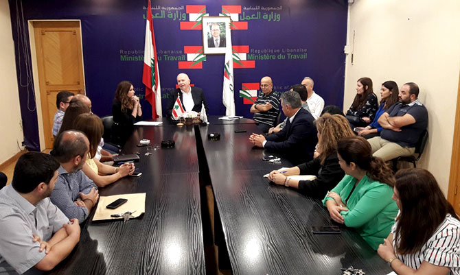 كبارة رأس اجتماعا اداريا في الوزارة: خلق فرص العمل للبنانيين من اولوياتنا