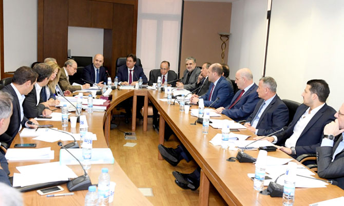 «المال» توافق «مبدئيا» على فتح إعتماد إضافي بـ 75 مليار ليرة لمواجهة نقص الدواء