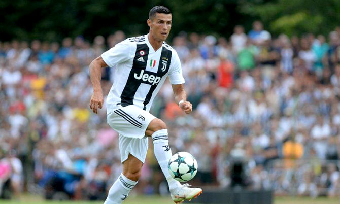 كرة قدم / البطولات الأوروبية المحلية -  ريال مدريد يقتنص فوزا صعبا على بلنسية