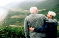 كيف يساعد التواصل في إطالة العمر؟