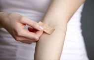 لاصقة مطورة تغني النساء عن حبوب منع الحمل