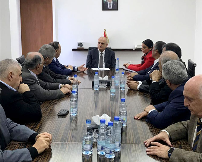 المقاولون يبحثون مستحقاتهم مع وزير المال وارتفاع الفوائد على ديونهم مع سلامة