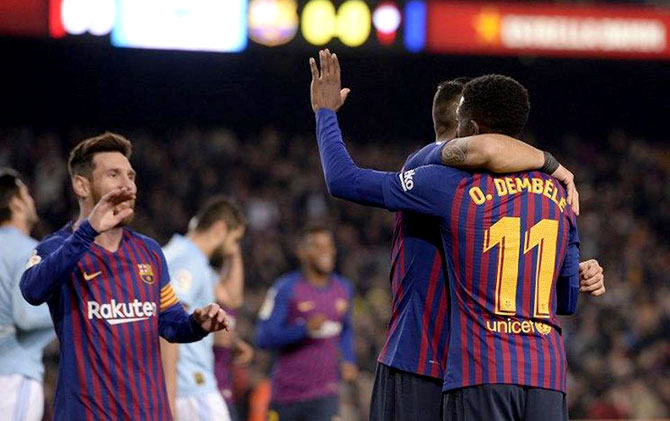 قلق في برشلونة بسبب ميسي وديمبيلي