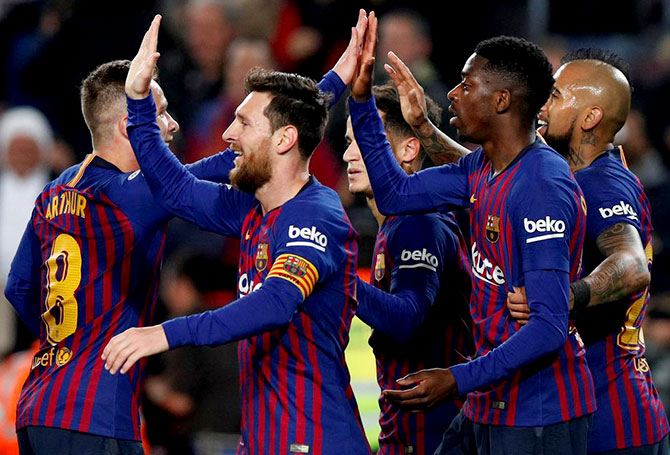 برشلونة يواجه فاليكانو