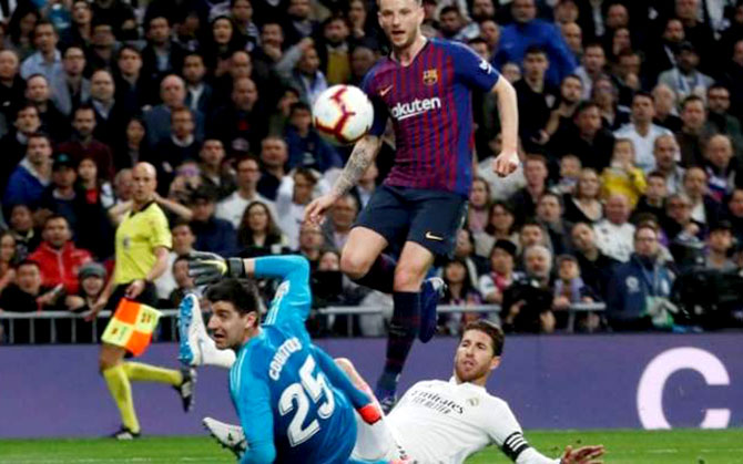 كرة قدم / البطولات المحلية الاوروبية : برشلونة يواصل إهانة كبرياء ريال مدرير