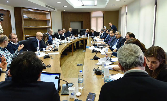 فرعية اللجان أقرت حق الانتفاع بالمياه