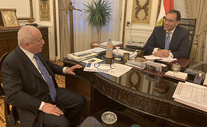 رئيس الوزراء المصري يستقبل رئيس مجموعة الاقتصاد والأعمال
