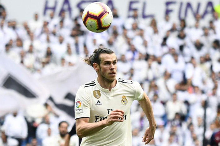 غاريث بايل باق مع ريال مدريد الاسباني