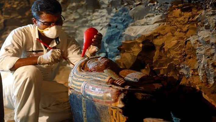 أسنان مصرية عمرها 4 آلاف عام تكشف عن ممارسة النساء مهنة مدهشة!