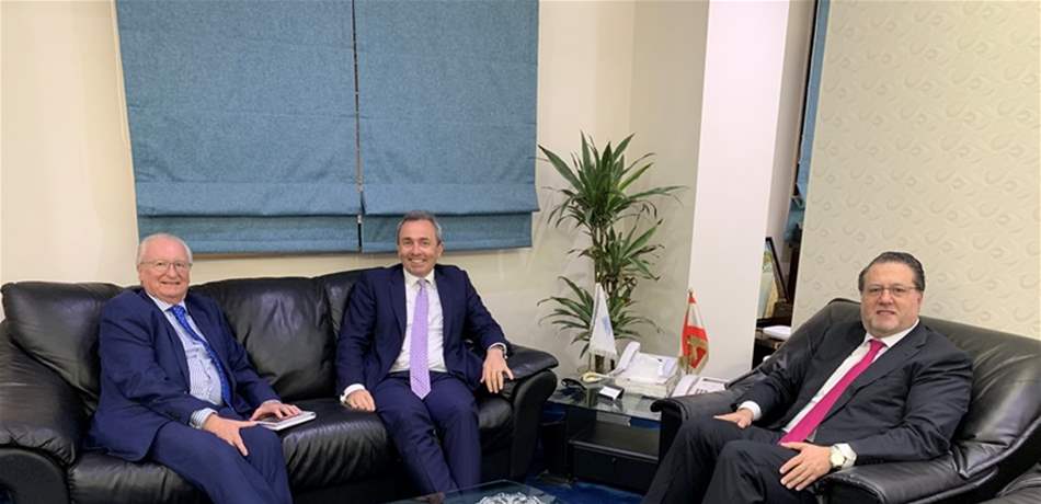 بريطانيا مهتمة بتطوير العلاقات مع لبنان..من ضمنها 