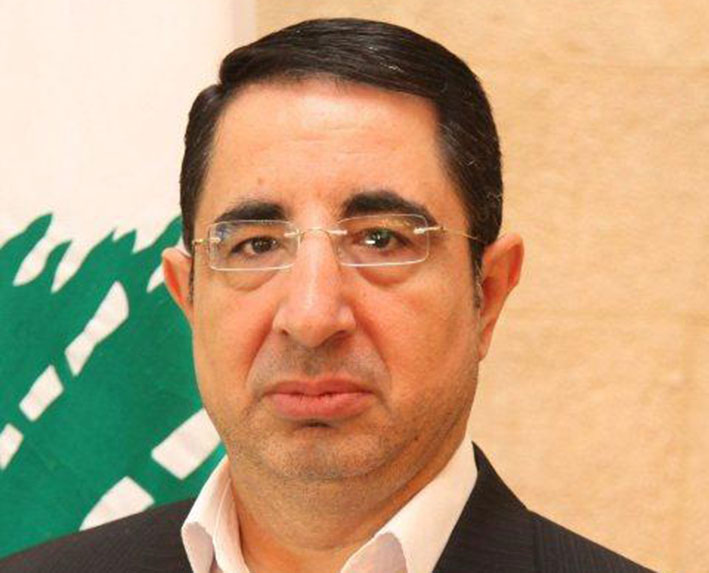 الحاج حسن:  الفا وتاتش كانتا تحولان الى الخزينة مليار دولار سنويا