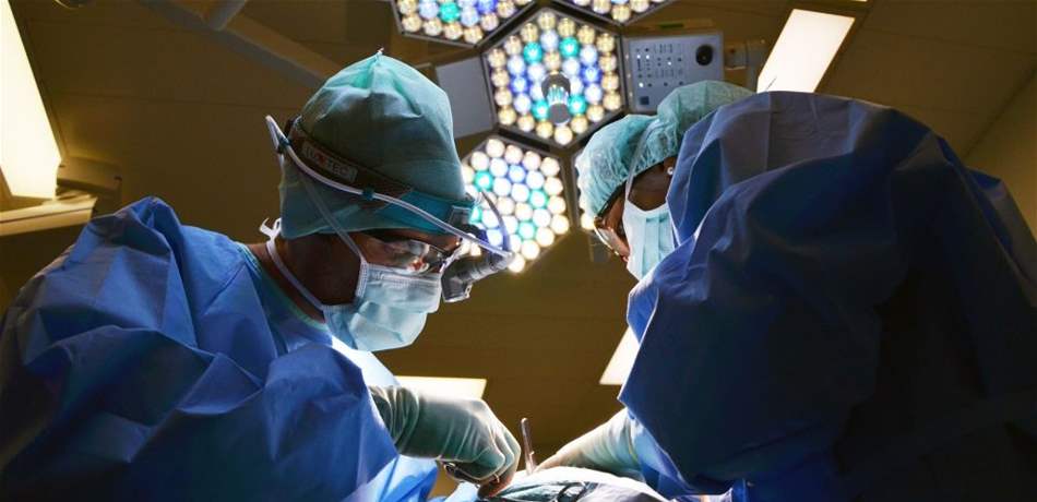 بعد توقف قلبه 20 دقيقة.. عاد إلى الحياة بمعجزة!
