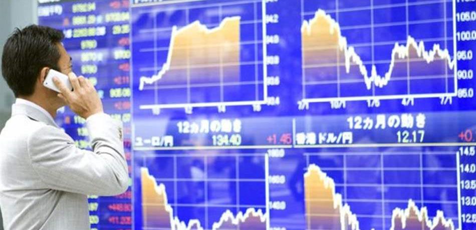 الأسهم اليابانية تتعثر بسبب التجارة والضبابية الاقتصادية