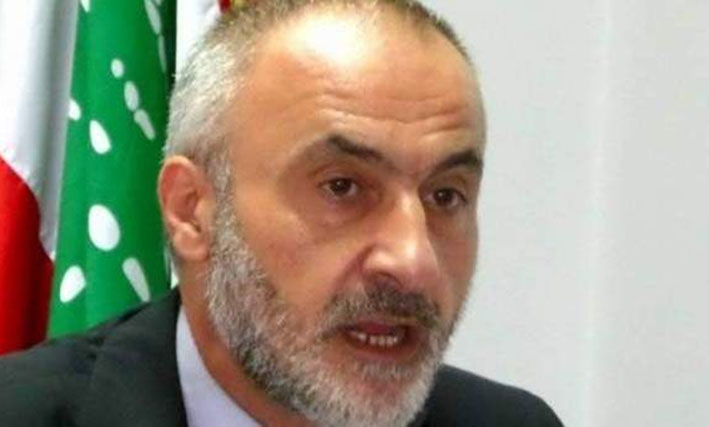 نقيب المعلمين يطالب صندوق التعويضات بإنهاء بدعة «الدفعة على الحساب»