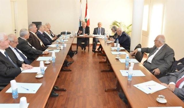 رابطة النواب السابقين تهنئ الجيش اللبناني بعيده