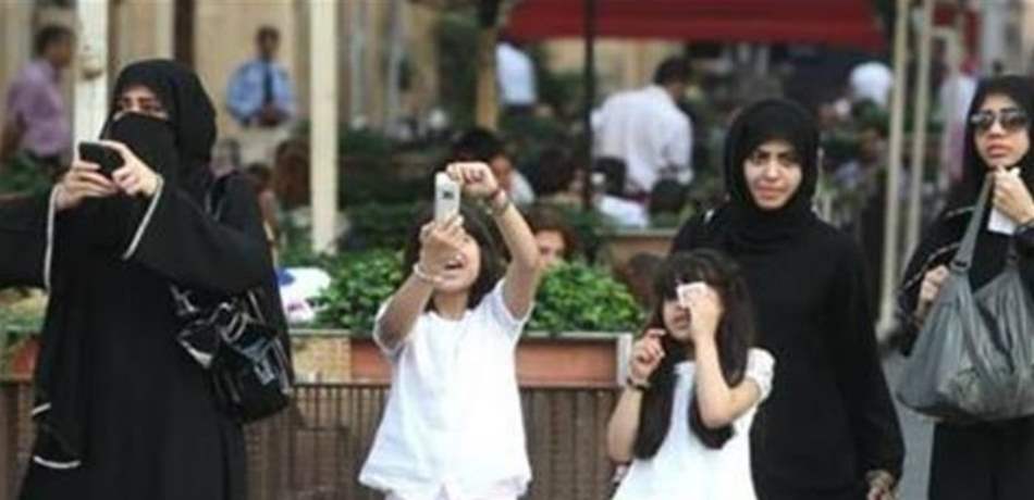 بخاري يكشف عدد السياح السعوديين في لبنان.. وماذا عن تأشيرات الحج؟
