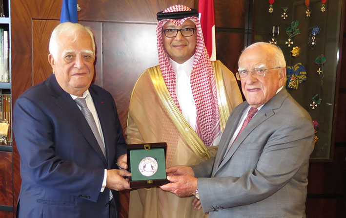 البخاري زار عدنان وعادل القصار: دعم المملكة للبنان ولإستقراره العام متواصل