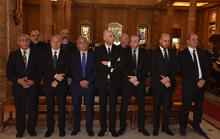 لبنان يودع سيمون اسمر تحت انظار »نجومه«