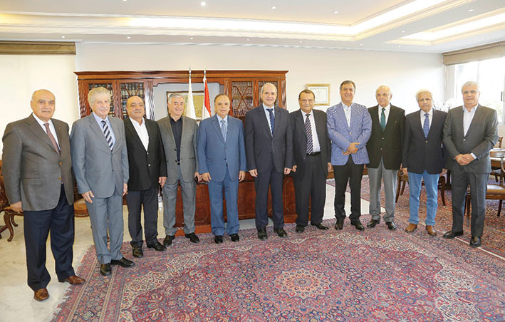 نقابة المقاولين هنأت نقيب المحامين بانتخابه