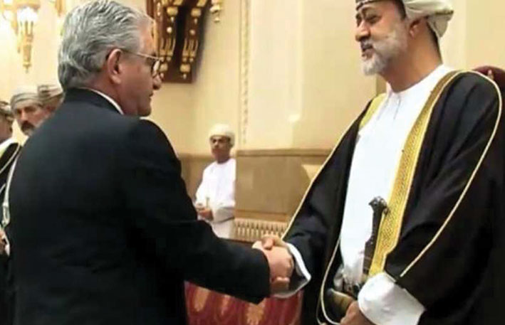 سليم صفير يعزّي بالسلطان قابوس ويهنئ السلطان هيثم