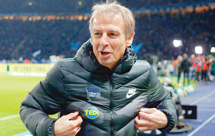 الألماني يورغن كلينمسان يستقيل من تدريب فريق هيرتا برلين