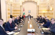 دياب أمام تجمع رجال وسيدات الأعمال «ما حك جلدك متل ظفرك»