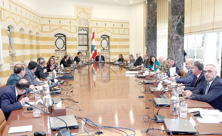 مجلس الدفاع: رفع إنهاء الى مجلس الوزراء لمواجهة كورونا بالتعبئة العامة