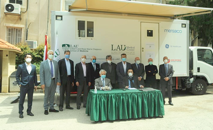 تجمع رجال وسيدات الأعمال يقدم فحوصات PCR للمحتاجين مجاناً