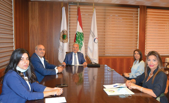 دبوسي عرض مع رئيس إتحاد بلديات زغرتا مشاريع إنمائية