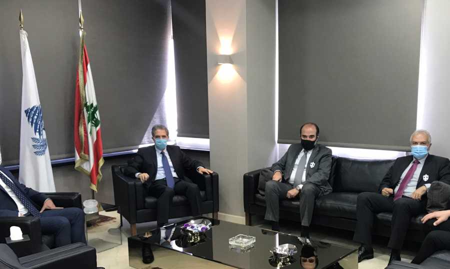 وزير المال يتابع قرض الصندوق العربي للإسكان