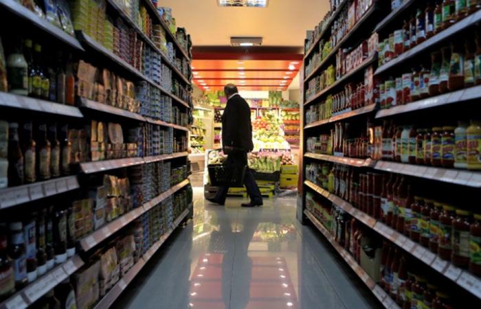نقيب أصحاب السوبرماركت يطمئن: مستمرون بتأمين المواد الغذائية