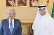 صفير يلتقي السفير السعودي: الدولار سيؤمن عبر المصارف