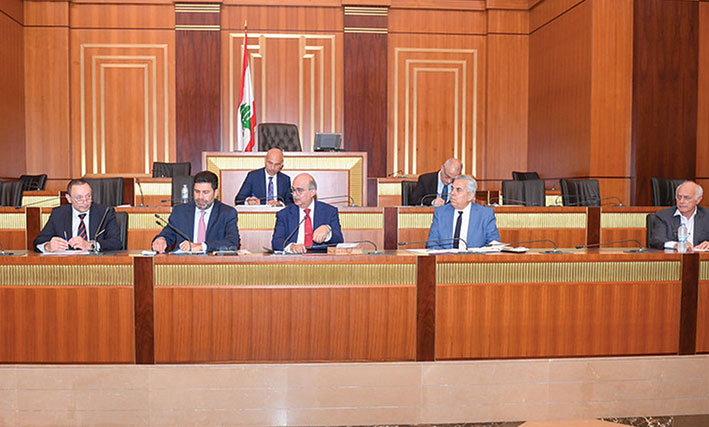 نجم بعد اجتماع لجنة الأشغال: نتمنى عدم حصول انقطاع في المازوت والبنزين