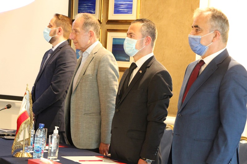 مساعدات رياضية دولية للتايكواندو اللبناني: معدات للنوادي ومنح مدرسية للأبطال