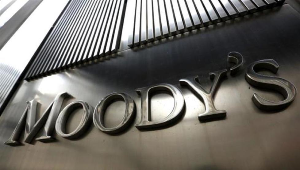 وكالة Moody’s تخفض تصنيف ديون بريطانيا إلى 