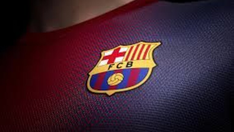برشلونة يضع عينه على نجم مغربي