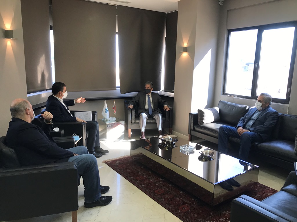 وزني استقبل وفدامن تكتل لبنان القوي واطلع من سقلاوي على تحضيرات الريجي لتسلم محاصيل التبغ