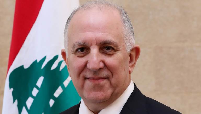 قرار لفهمي بمنع عمليات تخزين المحروقات