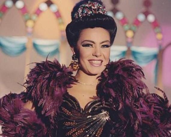 بالفيديو - الفنانة المصرية شريهان تتبرع بهدية ثمينة لشعب لبنان