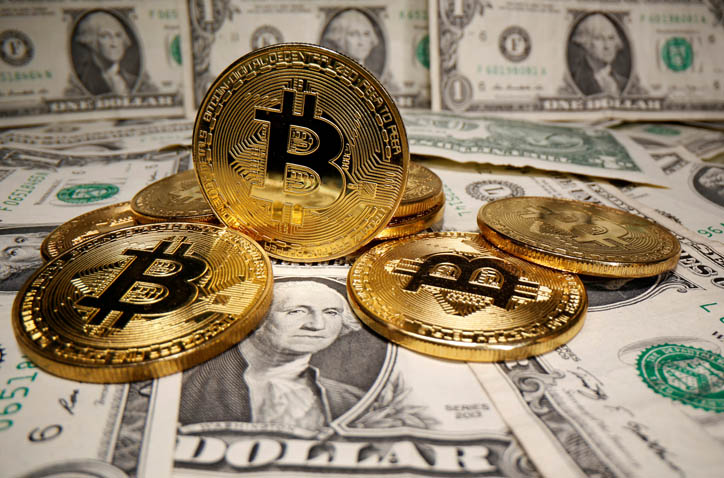 بيتكوين تستعيد قوتها مع بحث المستثمرين عن ملاذ من رسوم ترمب