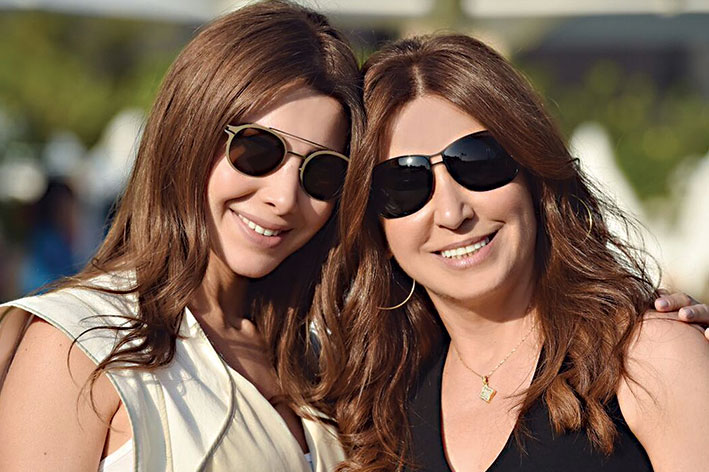 نانسي عجرم تهدي والدتها أغنية