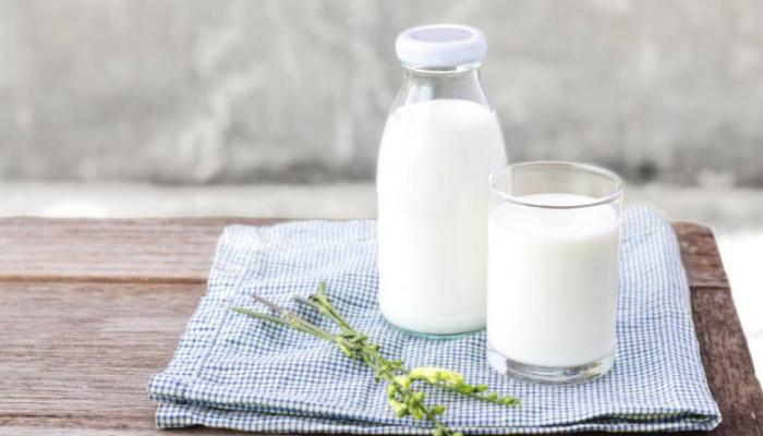 متى يجب الابتعاد عن استهلاك الحليب؟