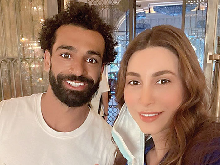 يارا تلتقي محمد صلاح في دبي