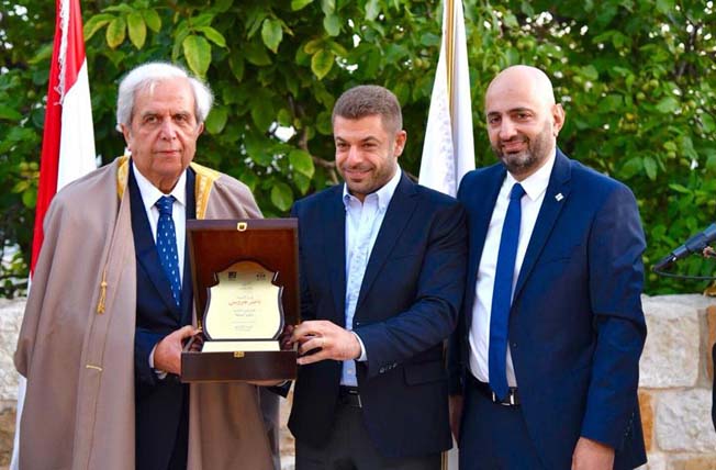 البيت الزغرتاوي يكرم الناشر جروس