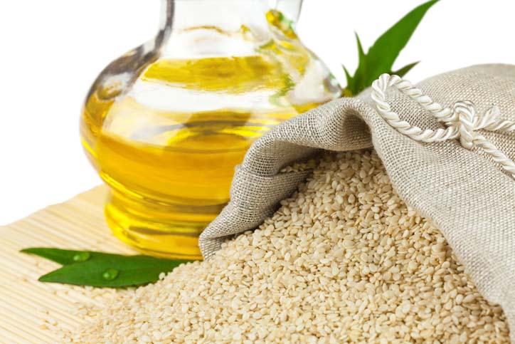 لمحاربة تسوّس الأسنان.. اليكم بزيت السمسم
