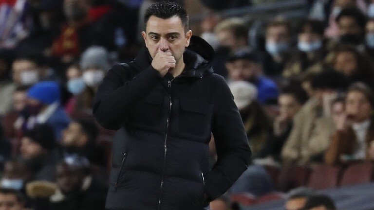 تشافي يمنح الضوء الأخضر لبرشلونة لضم صلاح في الصيف المقبل