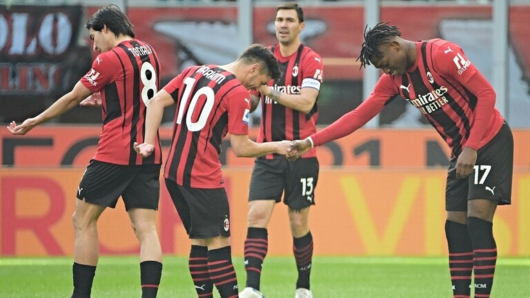 ميلان على بعد نقطة من التتويج بلقب الدوري الإيطالي