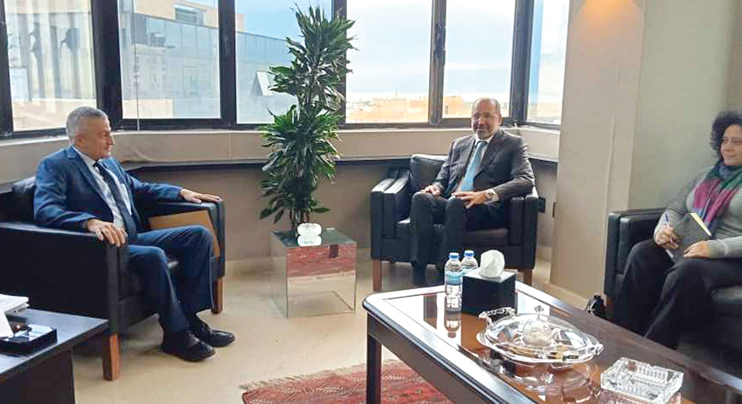 الخليل يشدّد على أهمية استقطاب الموارد البشرية الكفوءة