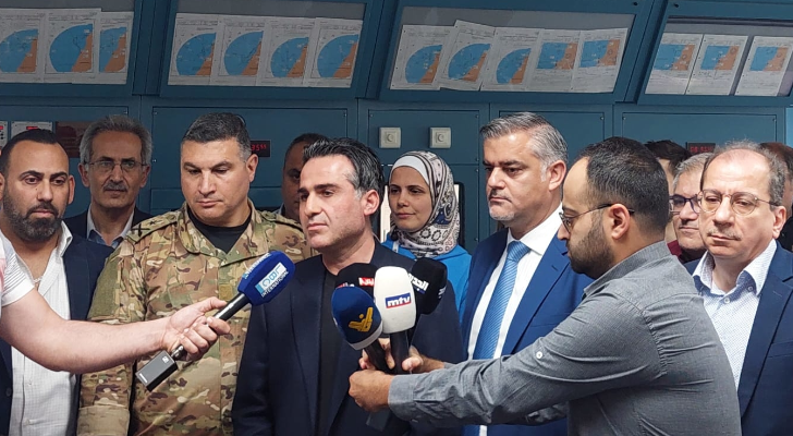 حمية يُطلق استحداث الممرّ السريع في المطار